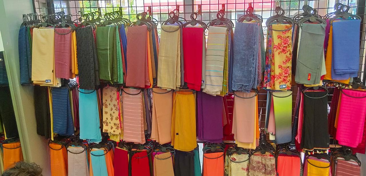 AJMAN ABAYA KONDOTTY